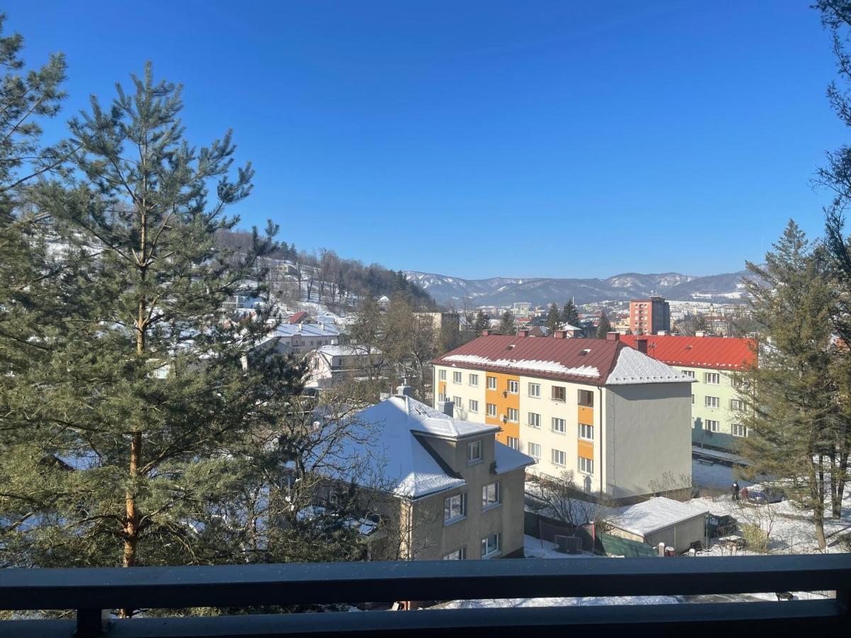 We Apartment - Close To The Center & City View, Self Check-In 24H Banská Bystrica Eksteriør billede