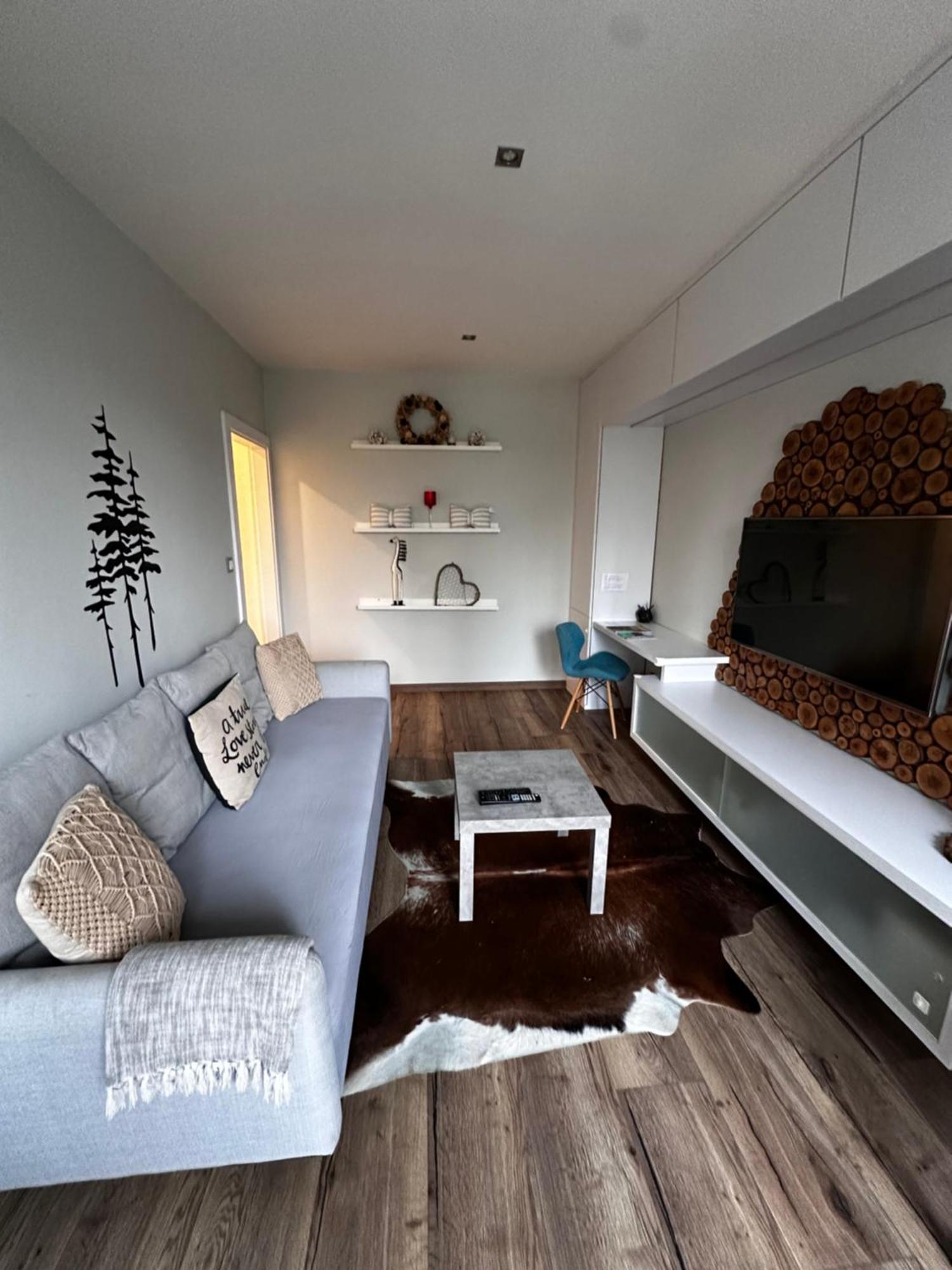 We Apartment - Close To The Center & City View, Self Check-In 24H Banská Bystrica Eksteriør billede